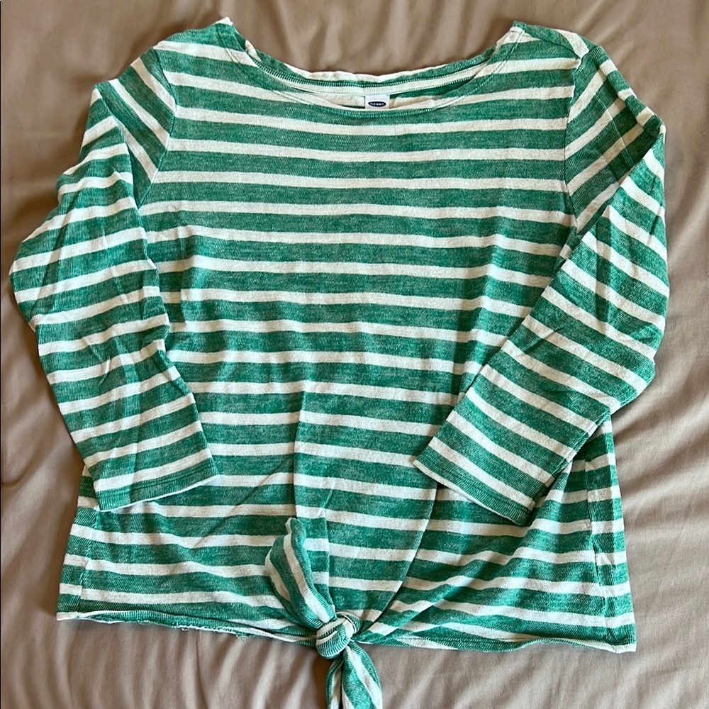 Old Navy Green and White Tie Front Long Sleeve Top